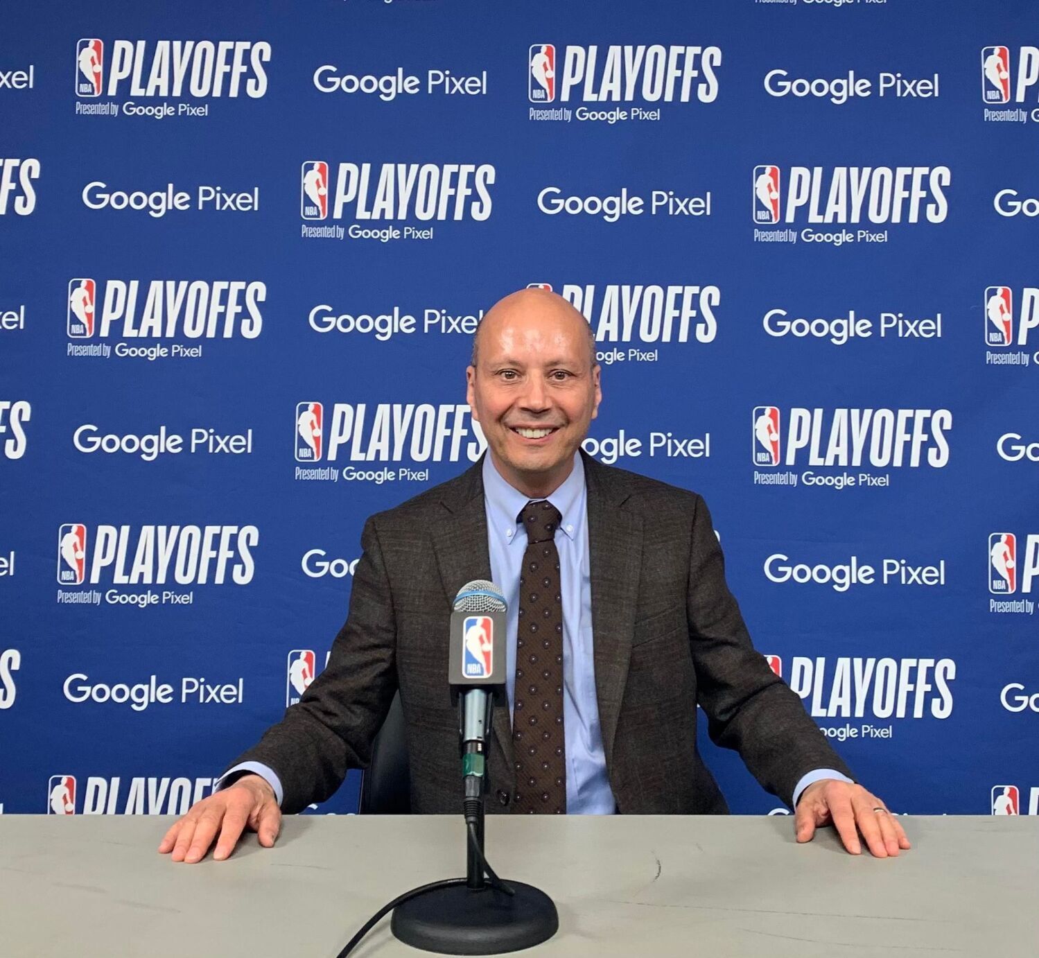 Chuck Swirsky, radio voice of the Chicago Bulls, pens memoir: 'Always a Pleasure'